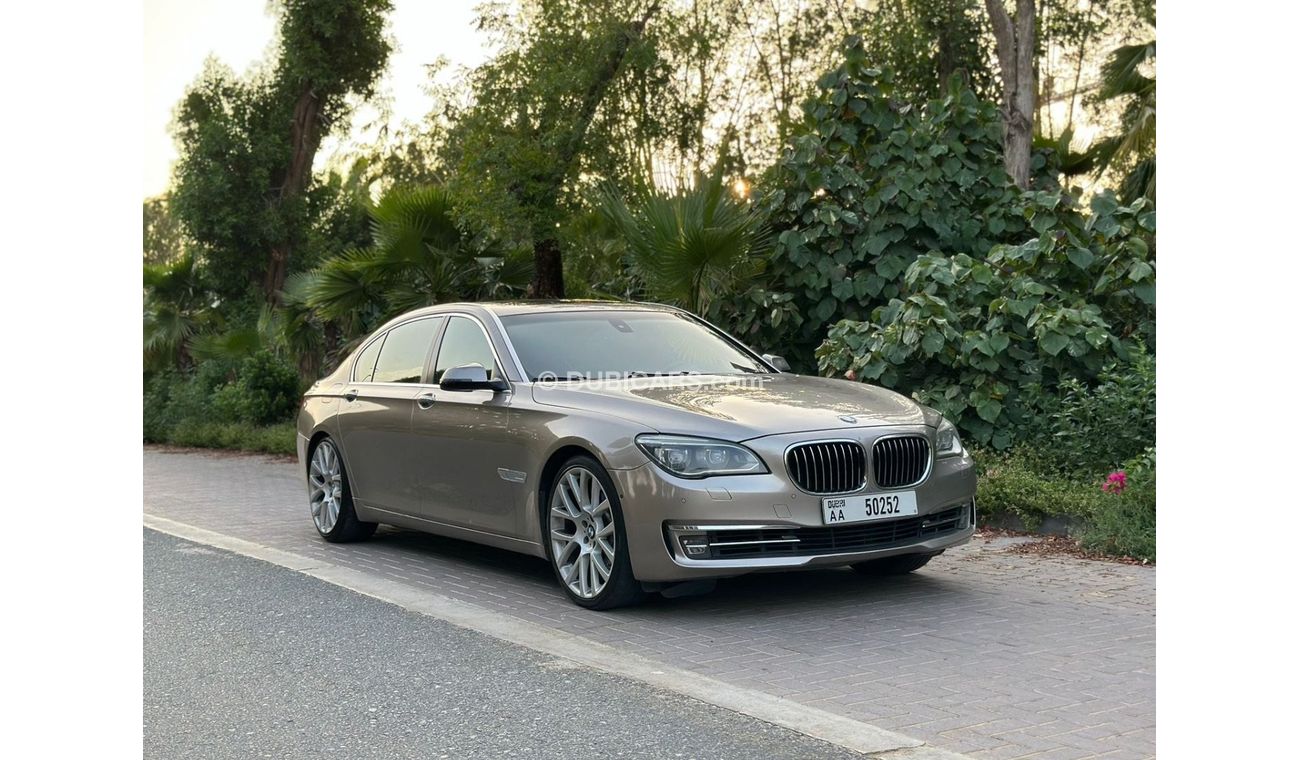 Used BMW 750Li UAE Edition 4.4L - 2014 - GCC Specs - V8 - twin-turbo ...