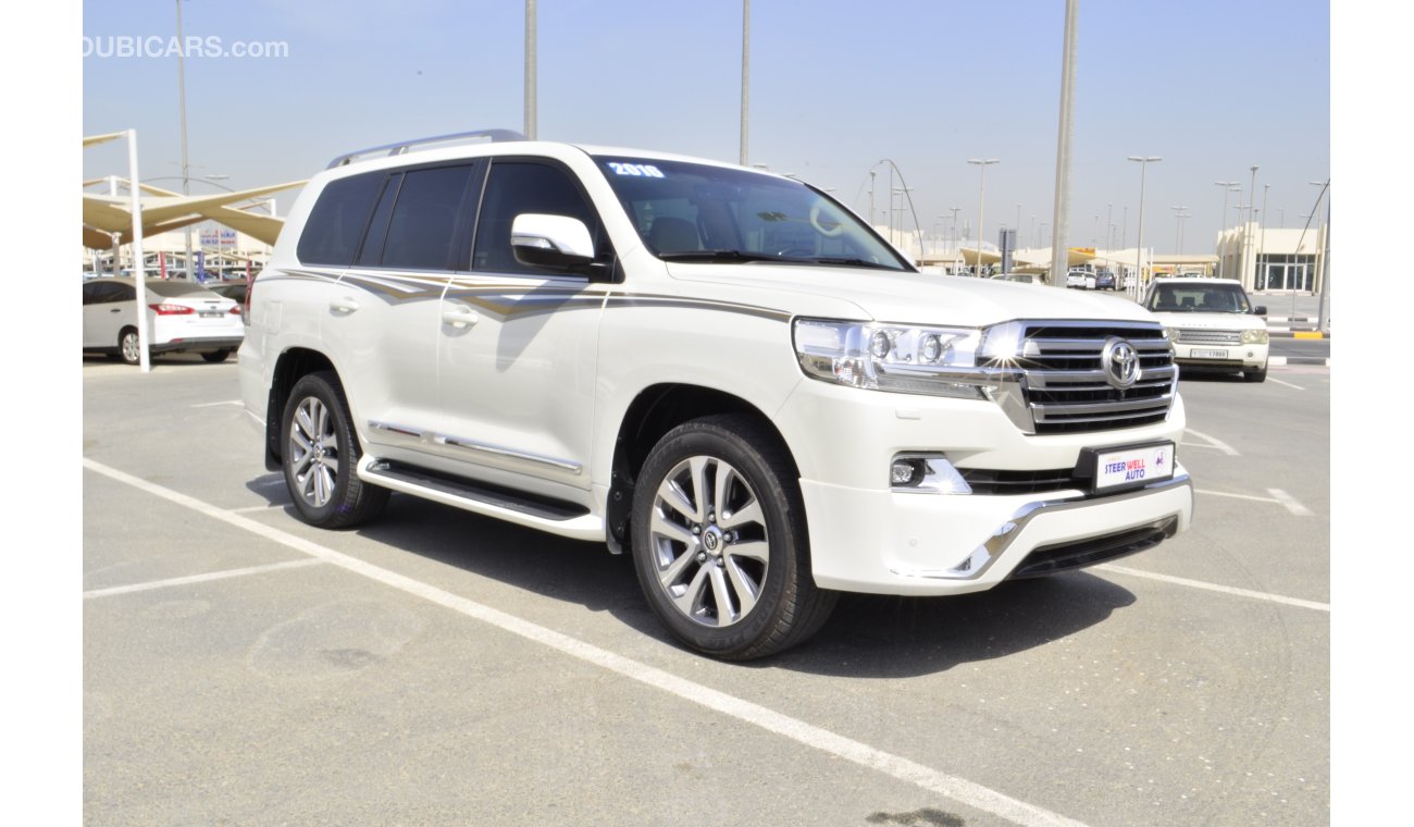 Toyota Land Cruiser VXS V8 5.7L TOP OF THE RANGE SUV GCC SPECS