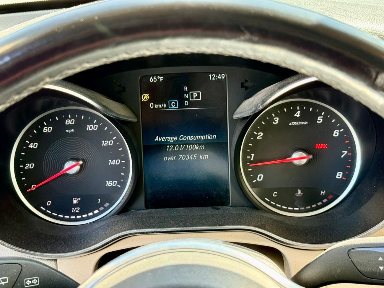 Mercedes-Benz GLC 300 4MATIC 2.0L 2020 Mercedes benz GLC C300 4matic 4x4 full option Panoramic roof. 360 cameras. Auto par