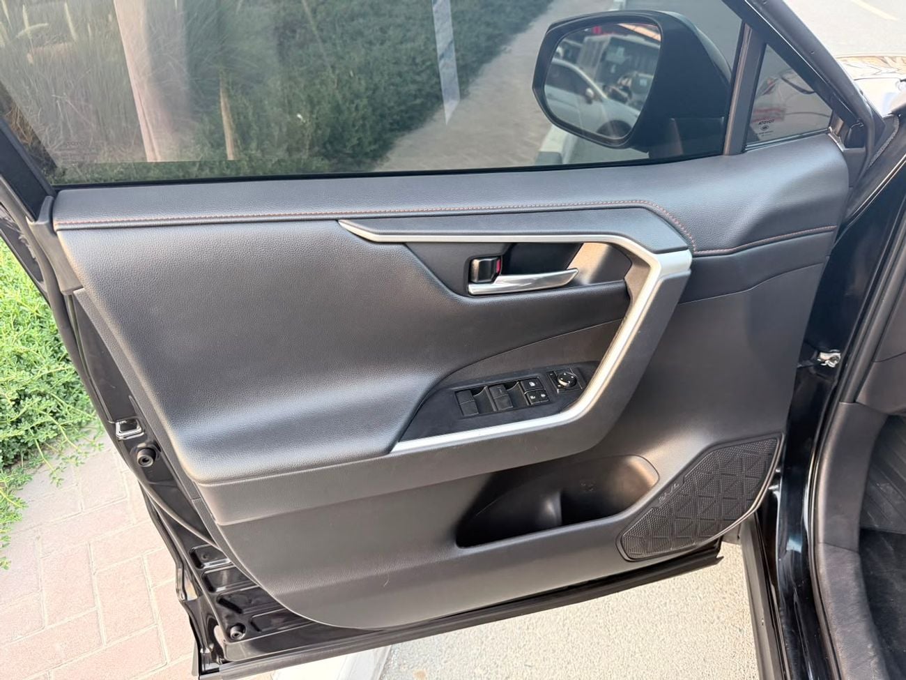 Toyota RAV4 ADVENTURE full option