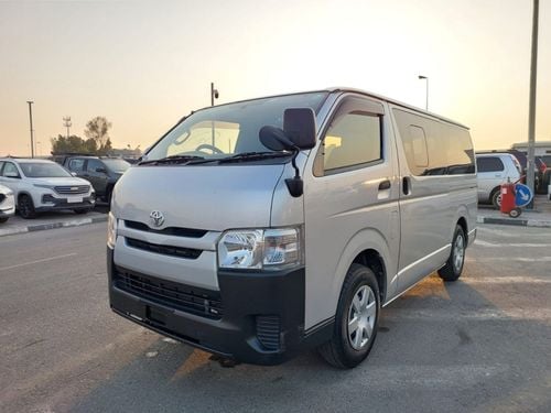 تويوتا هاياس TOYOTA HIACE VAN 2014  RHD 3.0 L DIESEL AUTOMATIC (PM76502)