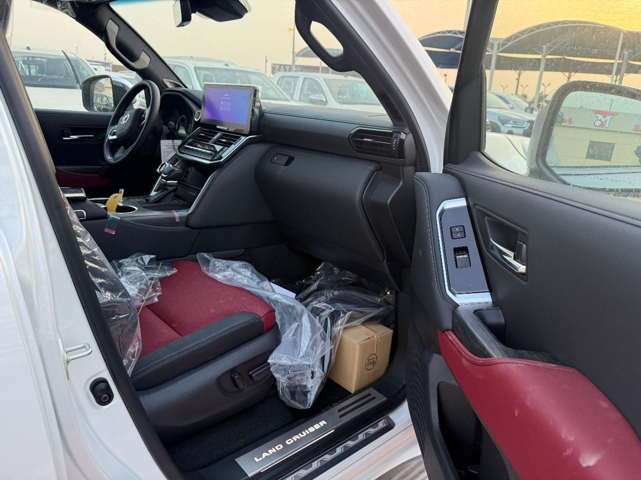 Toyota Land Cruiser LAND CRUISER VXR 3.5L HYBRID 2025