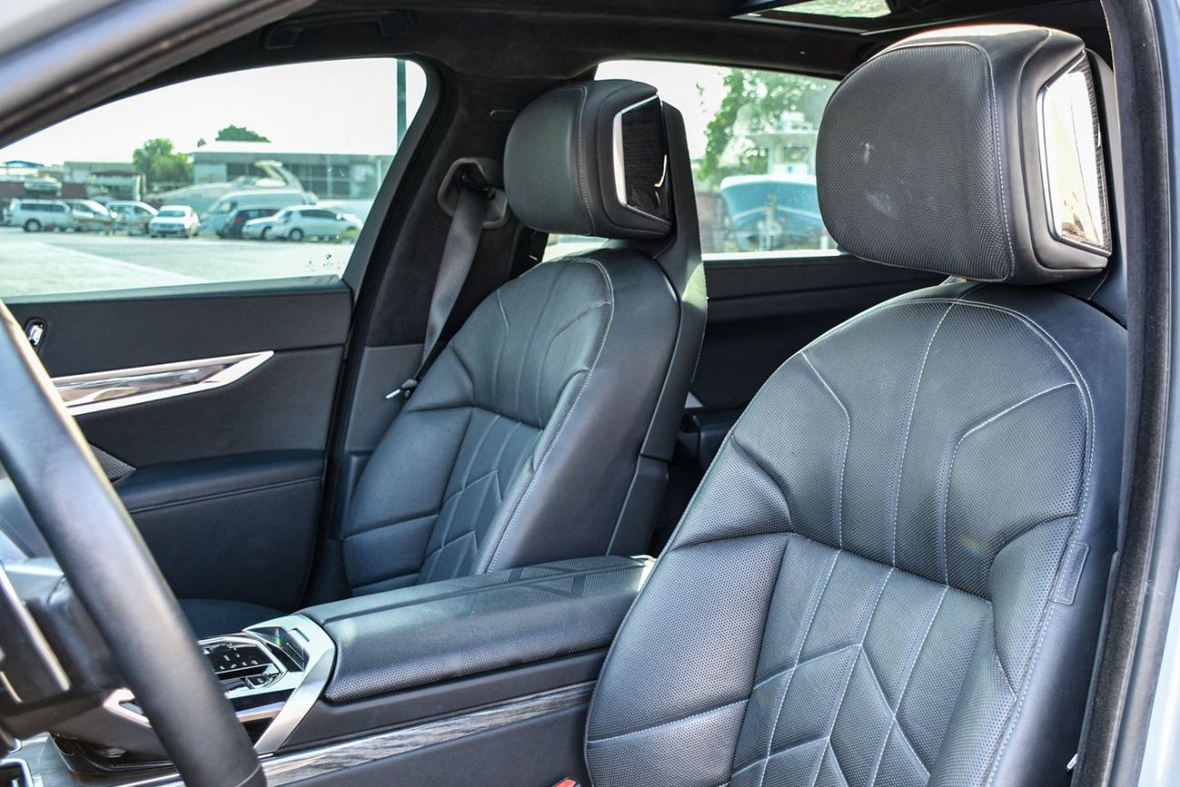 BMW 740Li 740M 2023 FULL OPTION