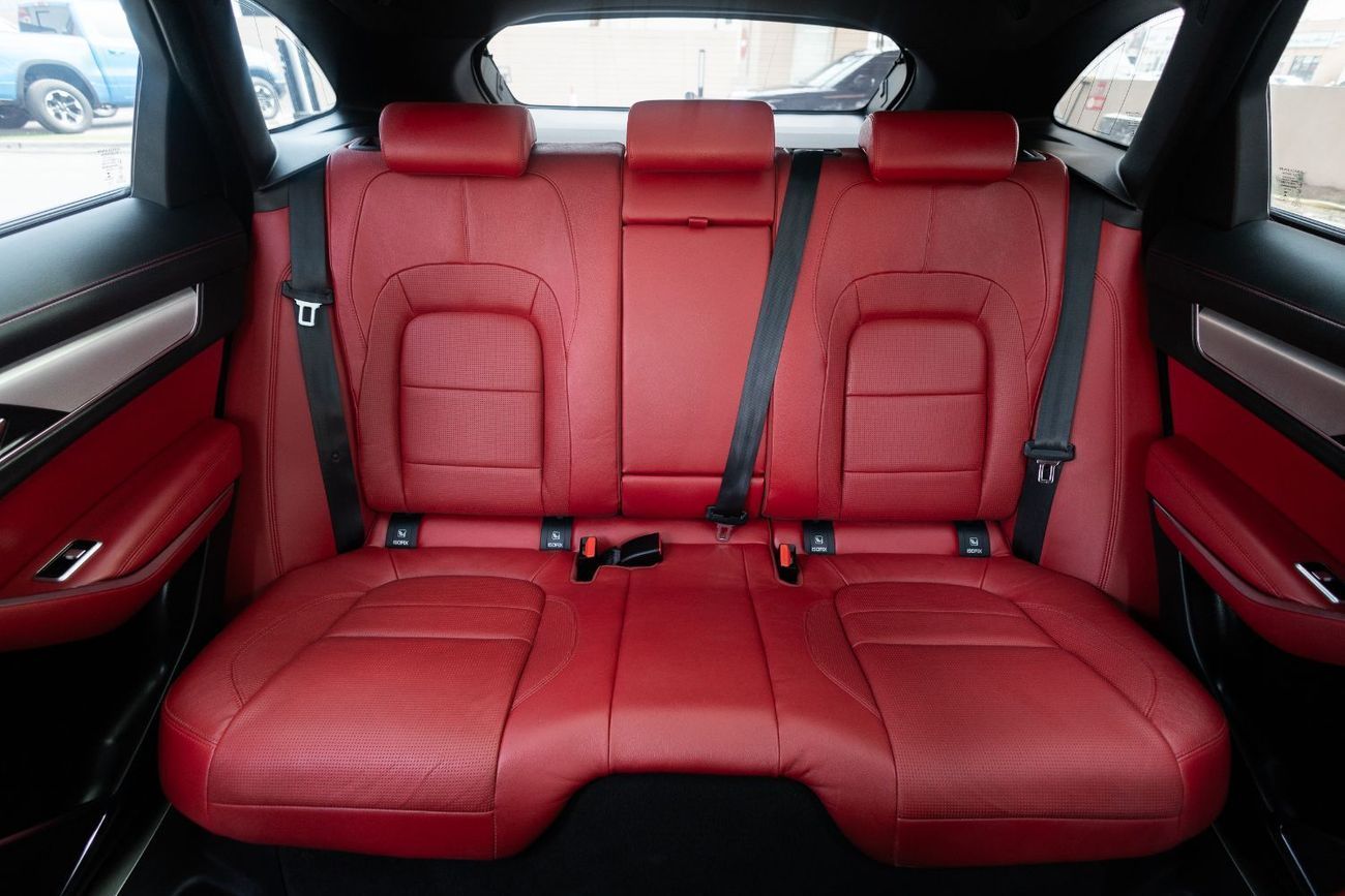 Jaguar F Pace R-Dynamic SE 2.0L