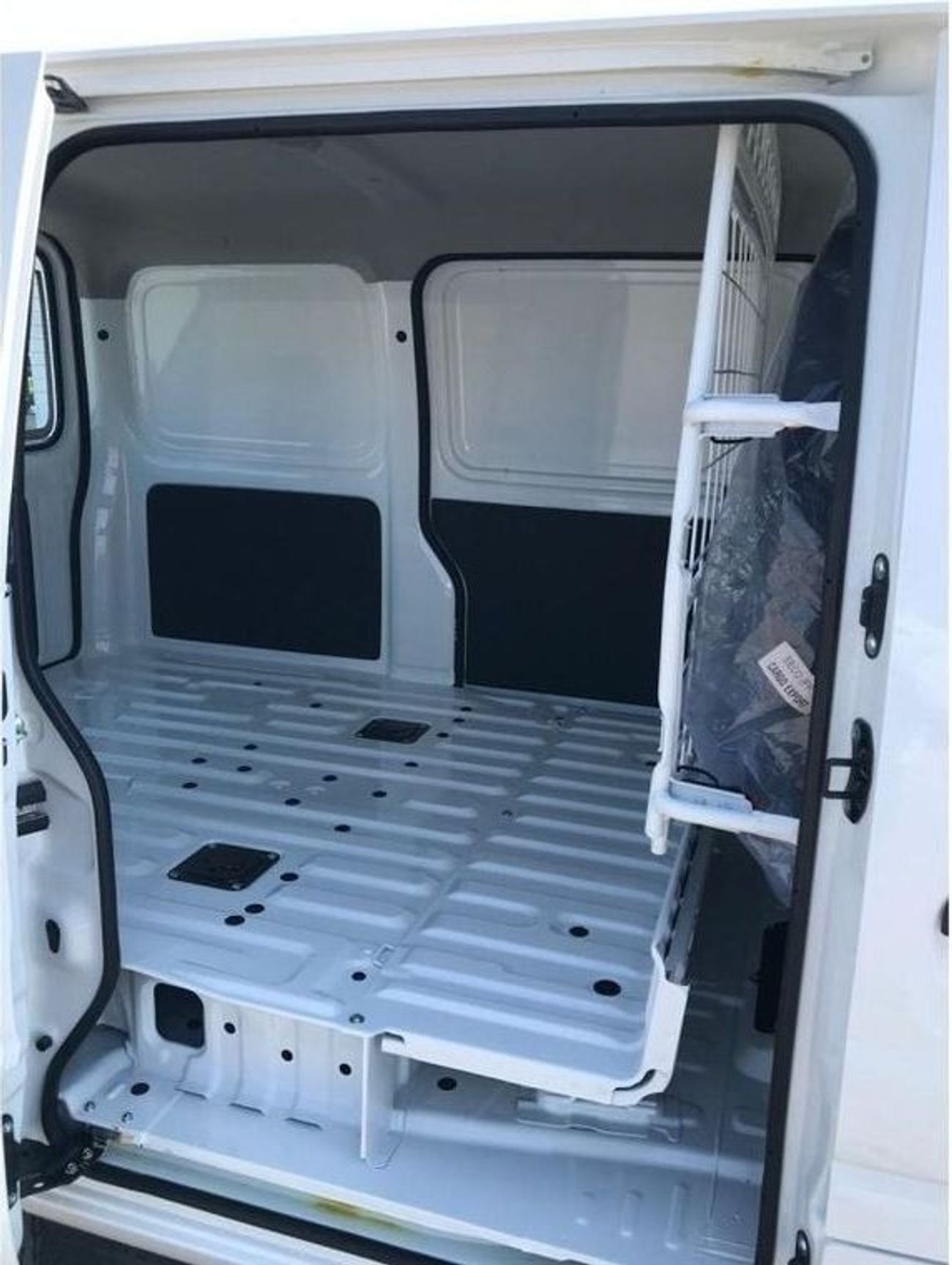 سوزوكي EECO SUZUKI EECO 1.2L PETROL CARGO MANUAL