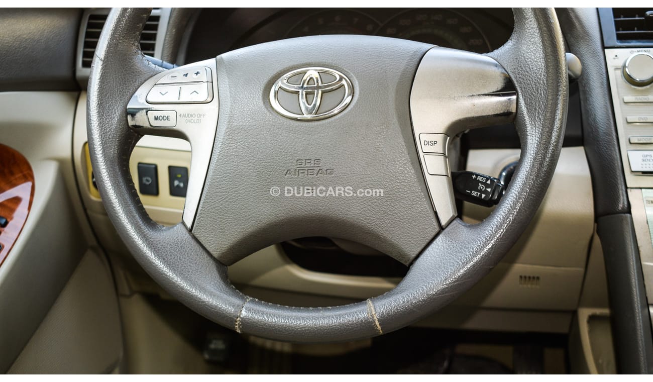 تويوتا أوريون خليجى- بدون حوادث- رقم واحد - بصمة - فتحة - شاشة - كاميرا - مثبت سرعة - رنجات - حساسات -خشب -جناح