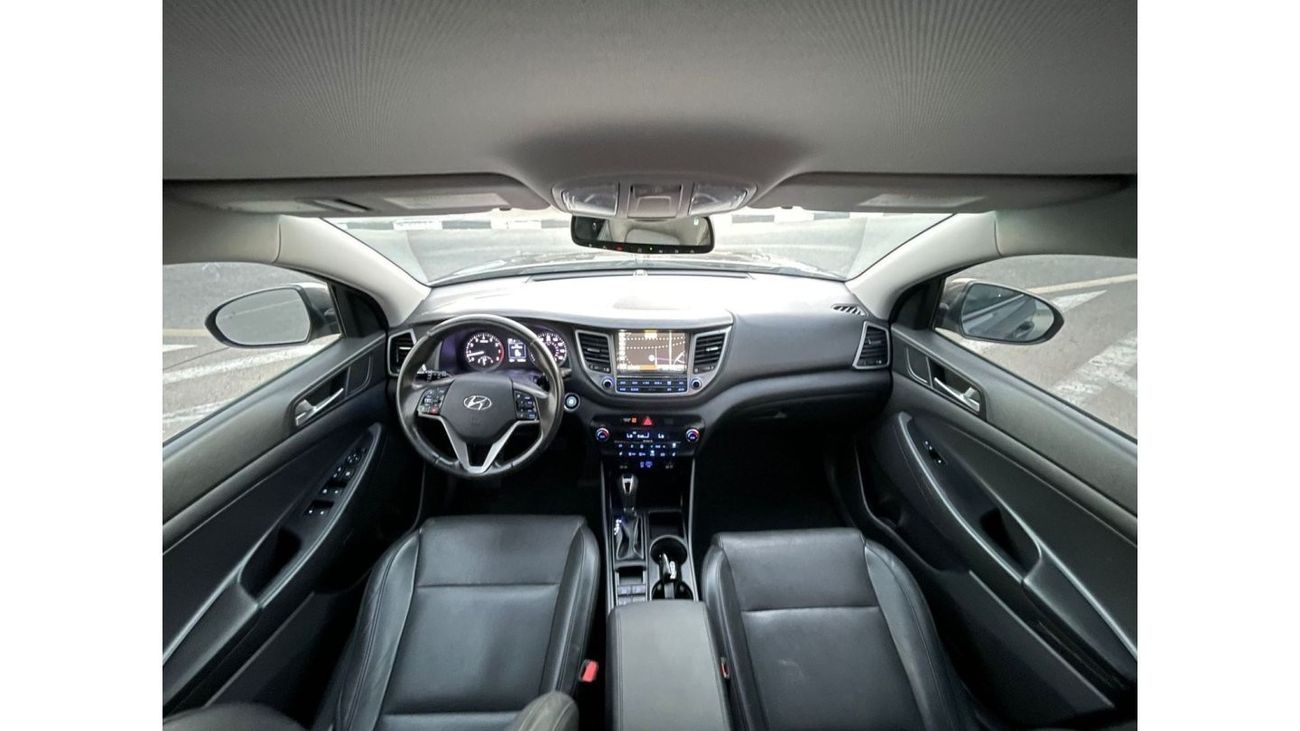 Hyundai Tucson 2017 Hyundai Tucson Limited 2.0L V4 GDi Premium - Push Start - 4x4 AWD - 75,000 mileage