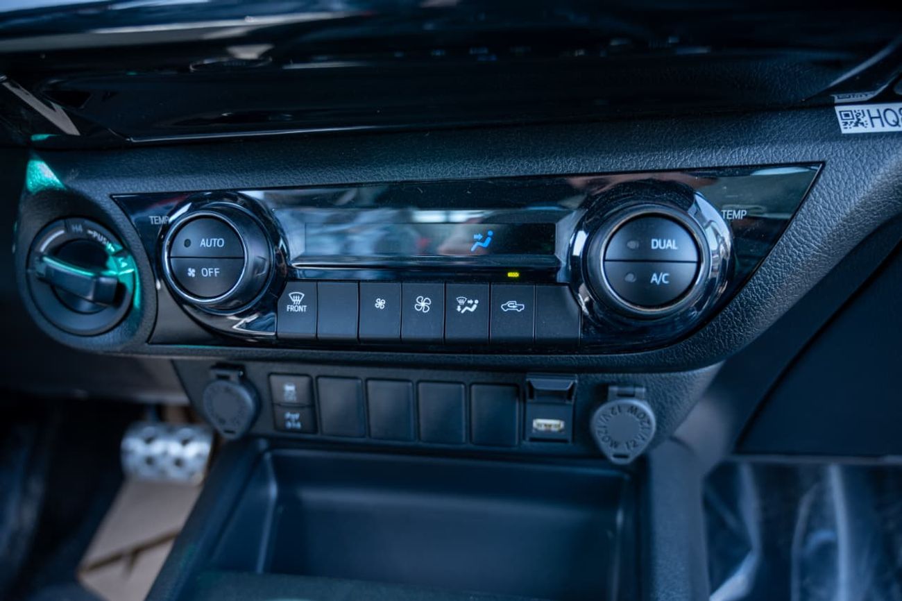 تويوتا هيلوكس Hilux GR-Sports | 4.0L | Petrol | Automatic | 4X4 | 2026