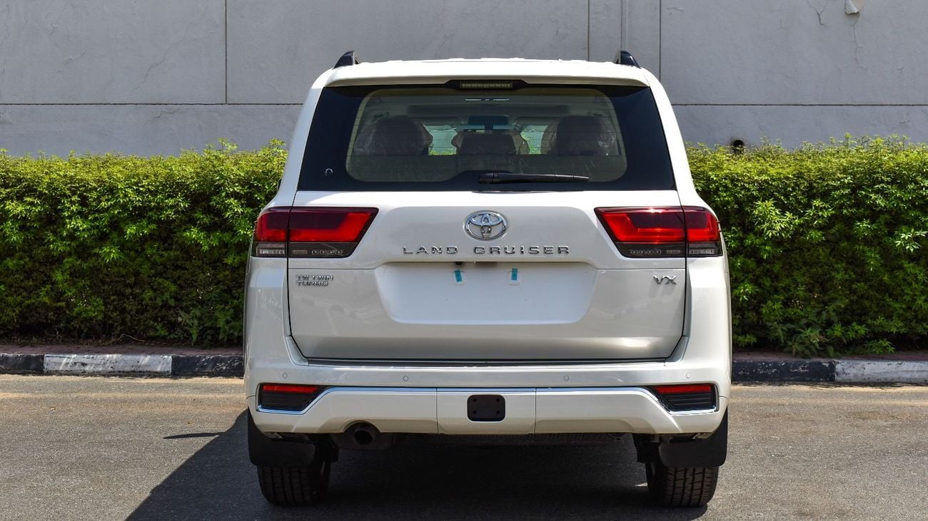 تويوتا لاند كروزر ECT0056 - Toyota Landcruiser 300 VX - 3.3L Diesel - White/Beige - Rear Entertainment