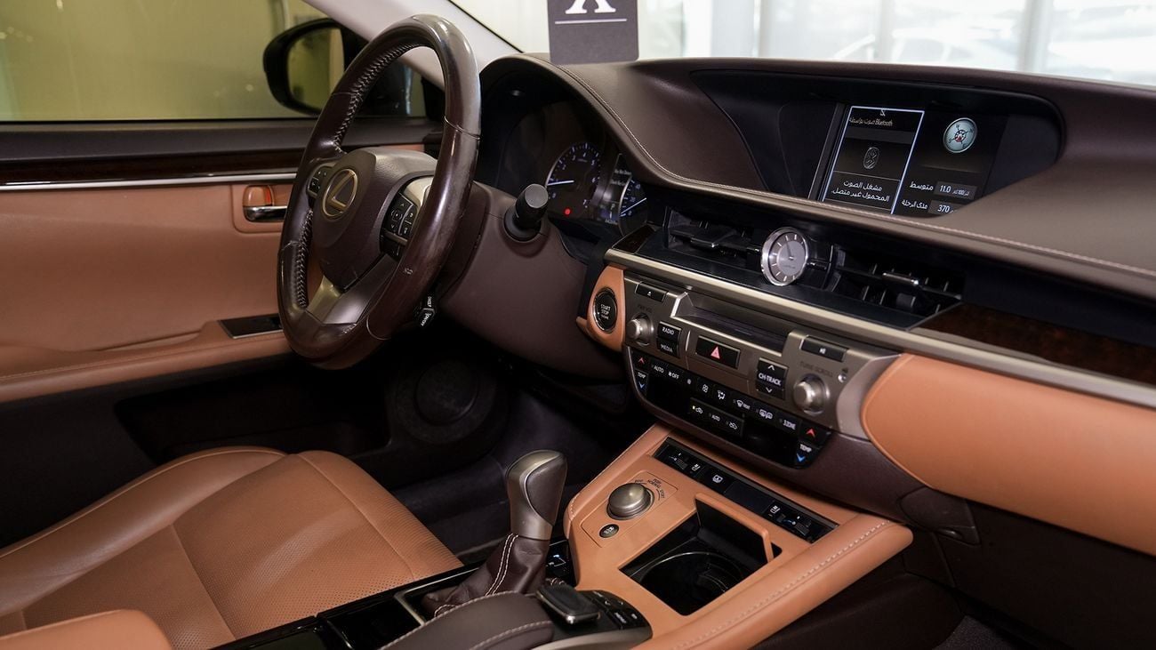 Lexus ES250 Premier 2.5L