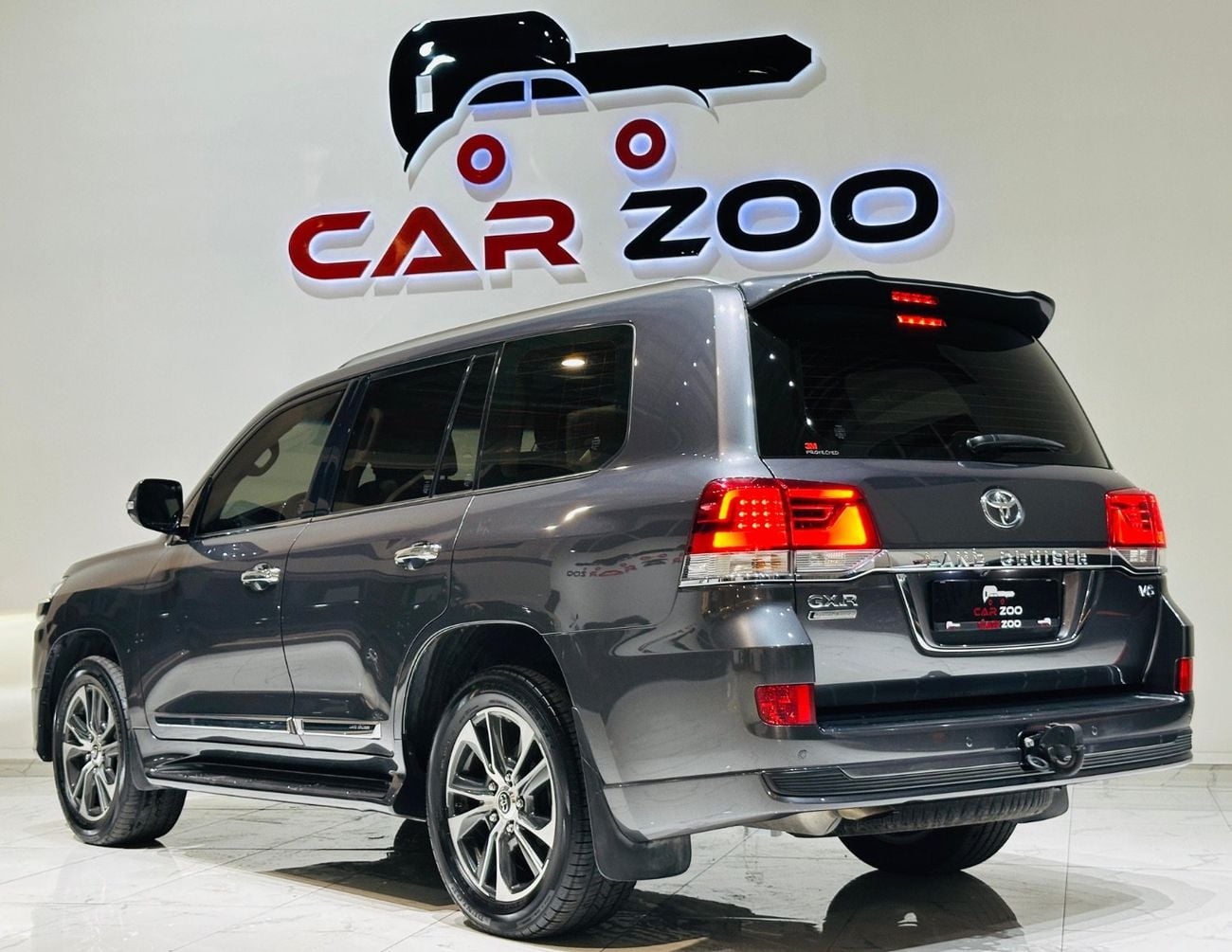 تويوتا لاند كروزر GXR 4.0L (271 HP) 4WD
