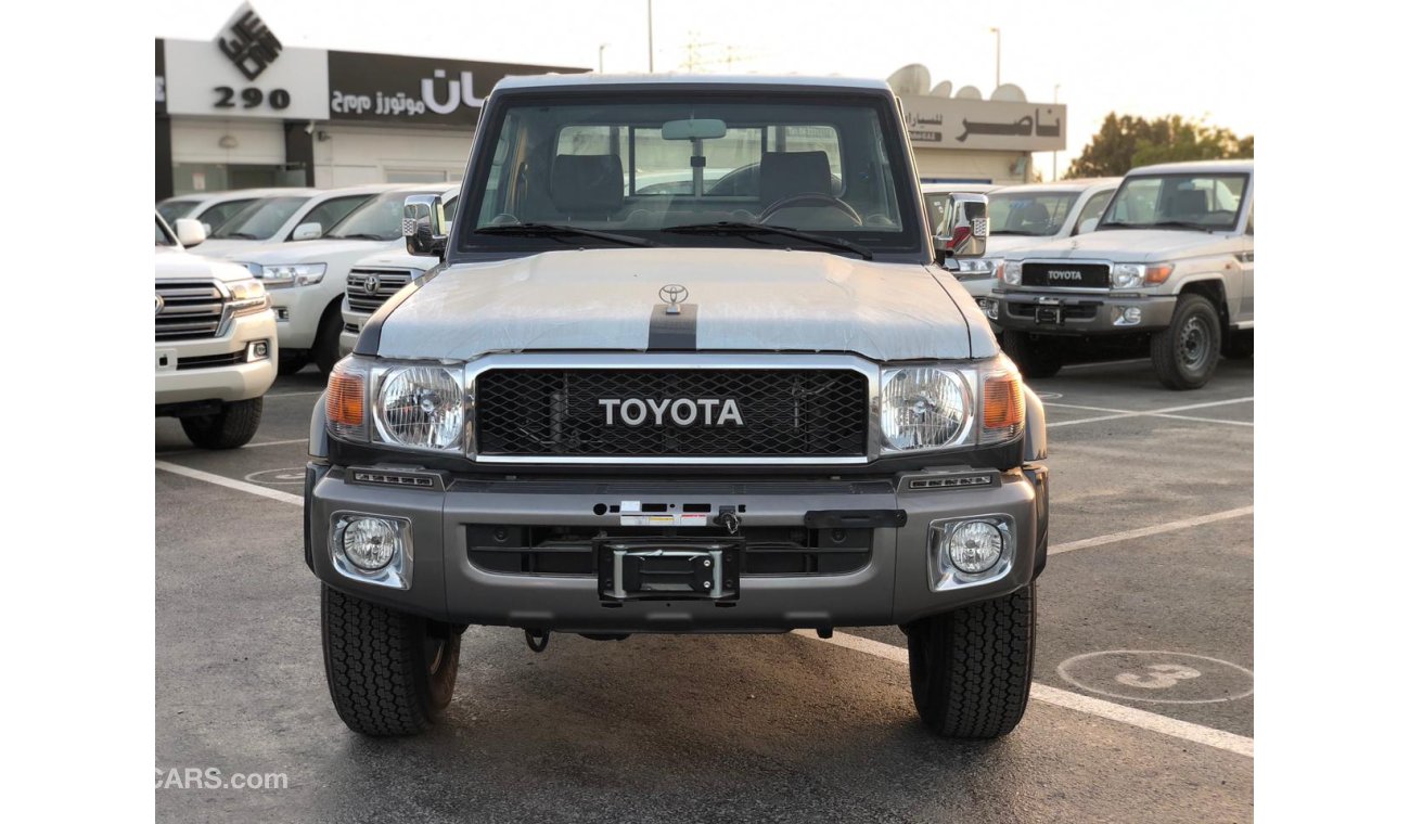 Toyota Land Cruiser Pick Up LX-E2S