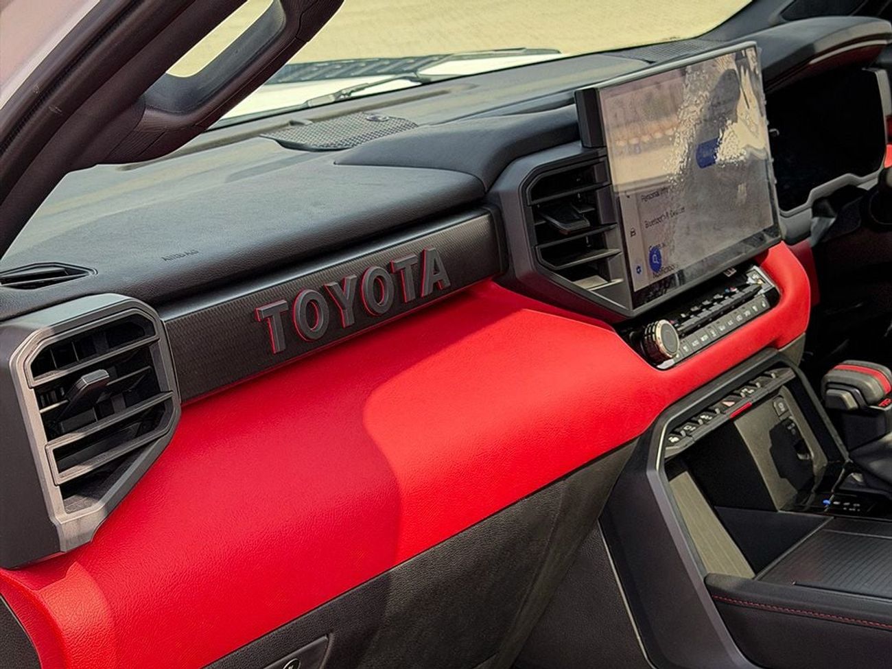 تويوتا سيكويا 