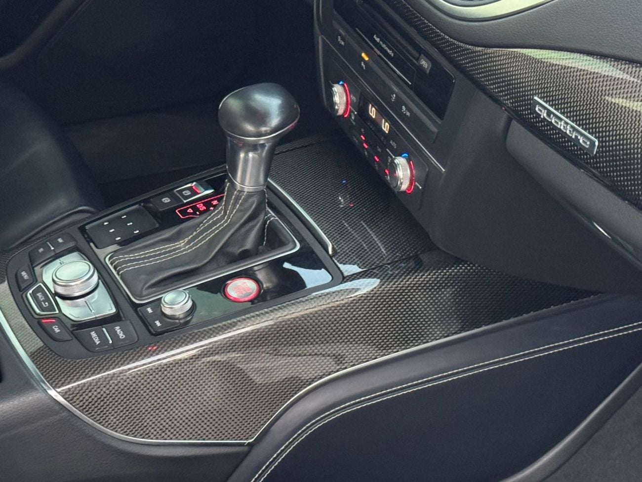 Audi S7 Top 4.0L (420 HP) S7 FULL OPTION V8 4.0L T (420 HP)