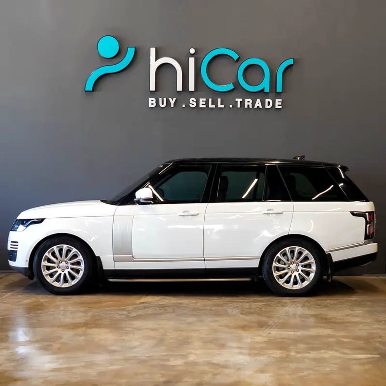 Land Rover Range Rover 2,490 p.m • 0% Downpayment • Vogue Supercharged • 1 Year Warranty