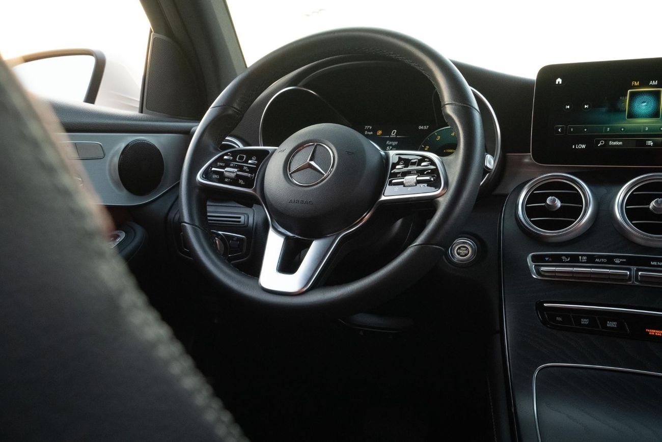 Mercedes-Benz GLC 300 3years warranty, 2 years free service, free registration, contact number 0507273386