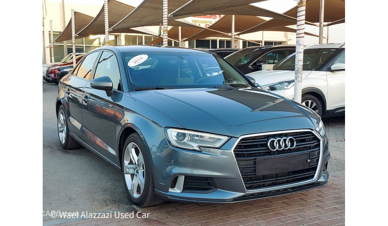 Audi A3 30 TFSI اودي A3 خليجي 2018 بدون حوادث نهائيا نظيفه جدا من الداخل والخارج  نظيفه جدا من الداخل و الخا