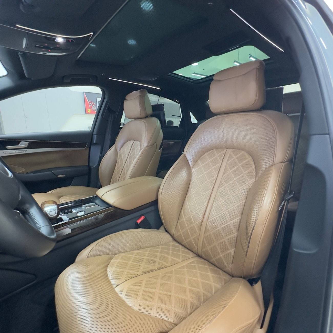 Audi A8 L 60 TFSI quattro Rear Package 4.0L