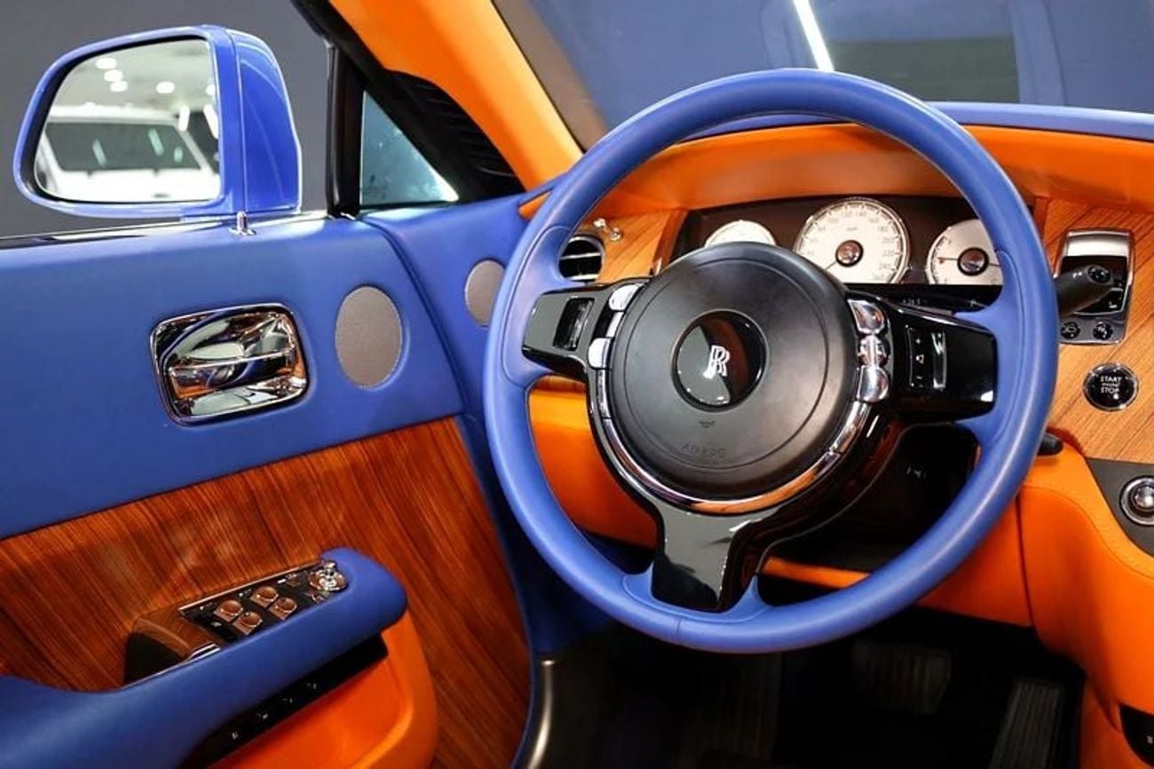 Rolls Royce Wraith STD 2016 Rolls-Royce Wraith, Canadel Wood Panelling, Starlights, Illuminated Spirit of Ecstasy, GCC!!