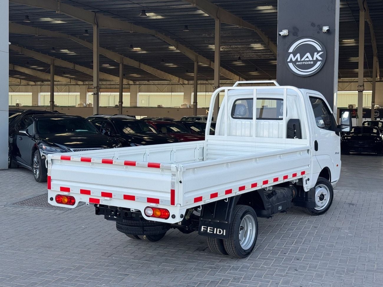 Hyundai H 100 PICKUP V4 / 2 TON LOADING / LARG SCREEN / MANUAL GEAR / APPLE CAR PLAY /ANDROID AUTO