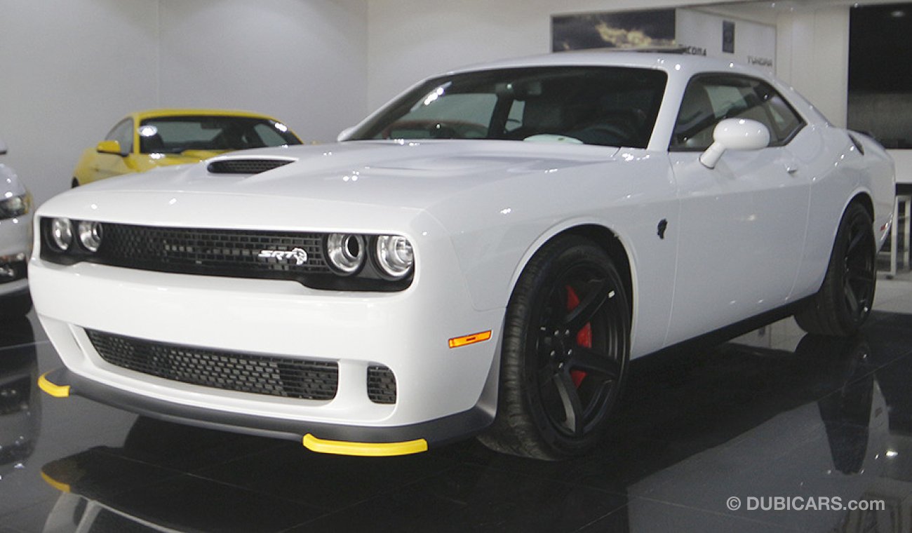 دودج تشالينجر Hellcat SRT, 6.2L, V8, 0 km with 3Yrs or 100K km Warranty