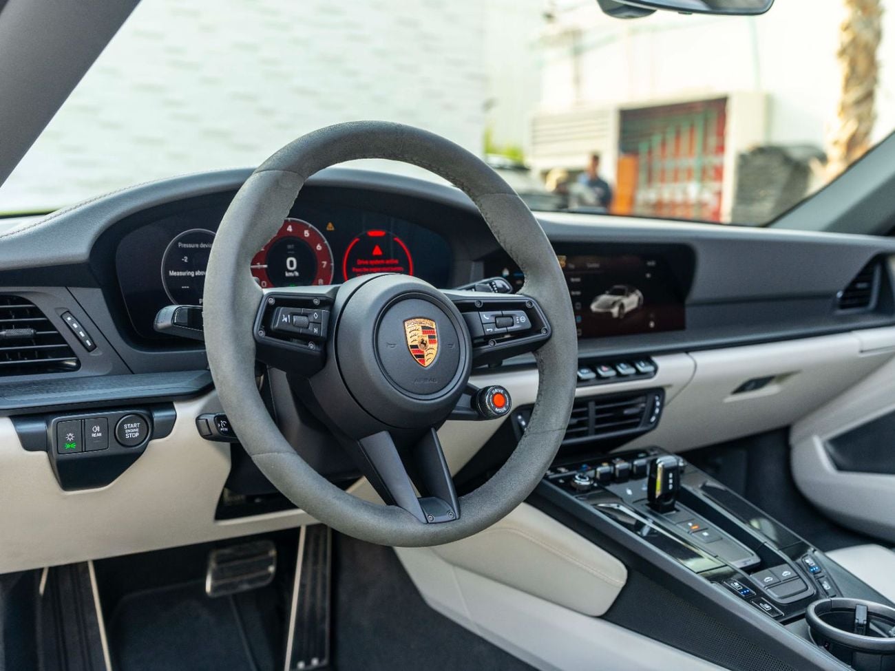 Porsche 911 Targa 4GTS 3.0L (450 HP)