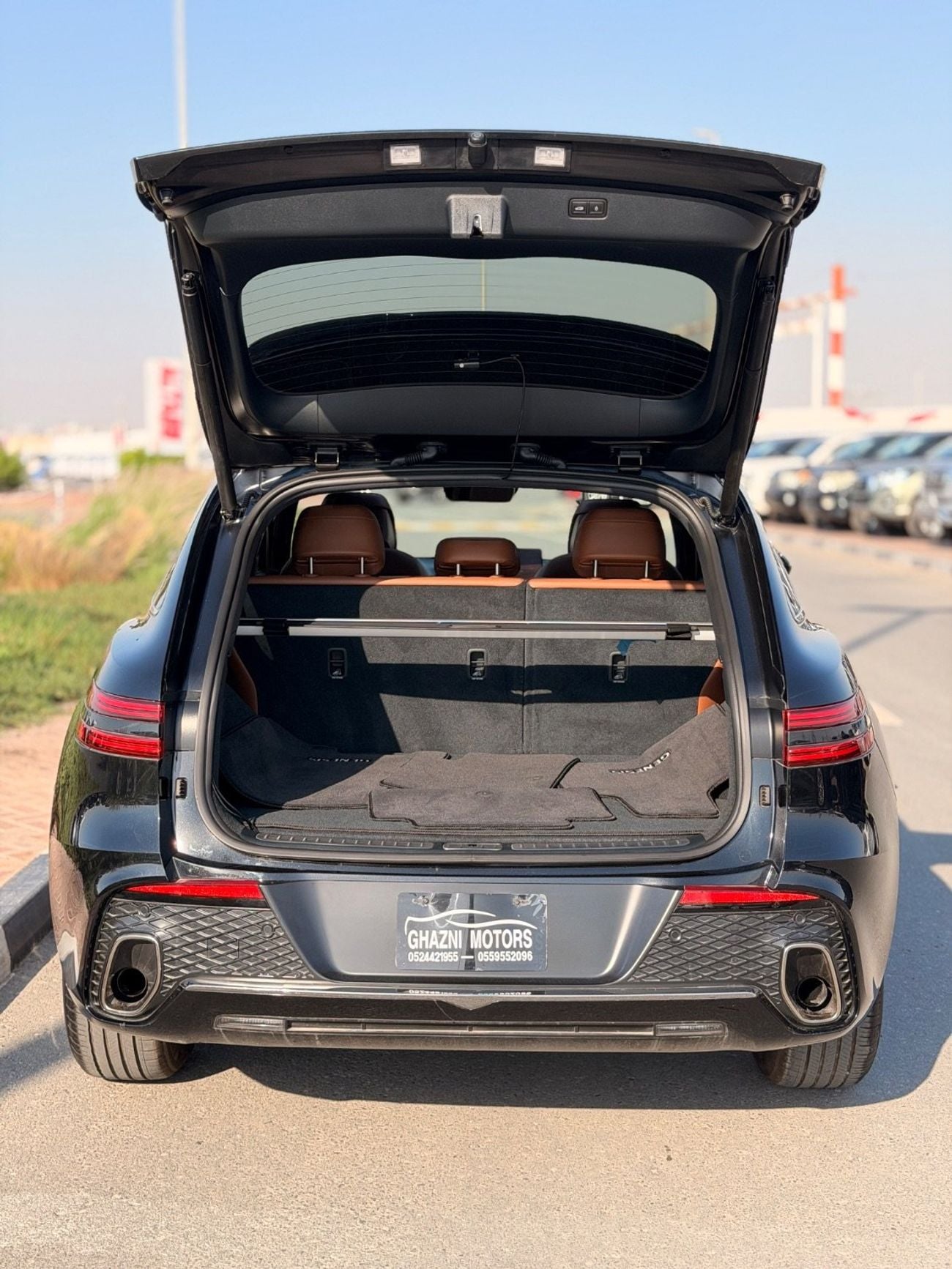 Genesis GV70 Genesis GV70 premium 4WD //  2023 panoramic, 360 camera// low kilometers full option