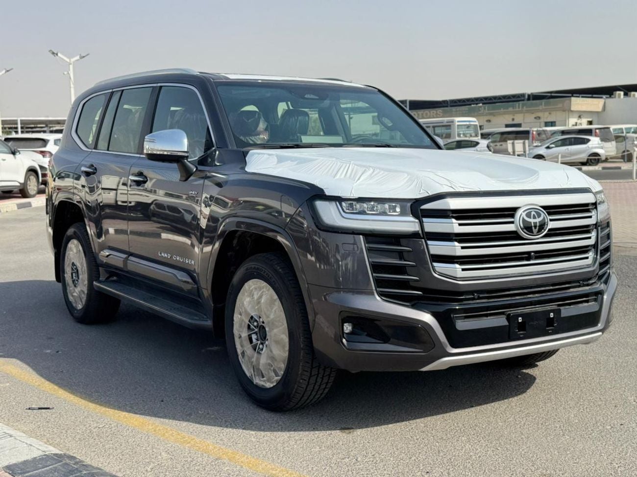 Toyota Land Cruiser VXR 3.5L HYBRID GCC