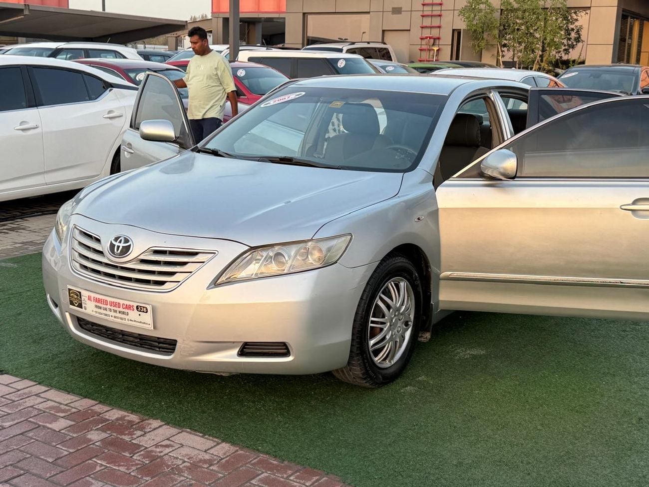 تويوتا كامري سلندر مالك اول مفتاحين وكاله استخدام بسيط