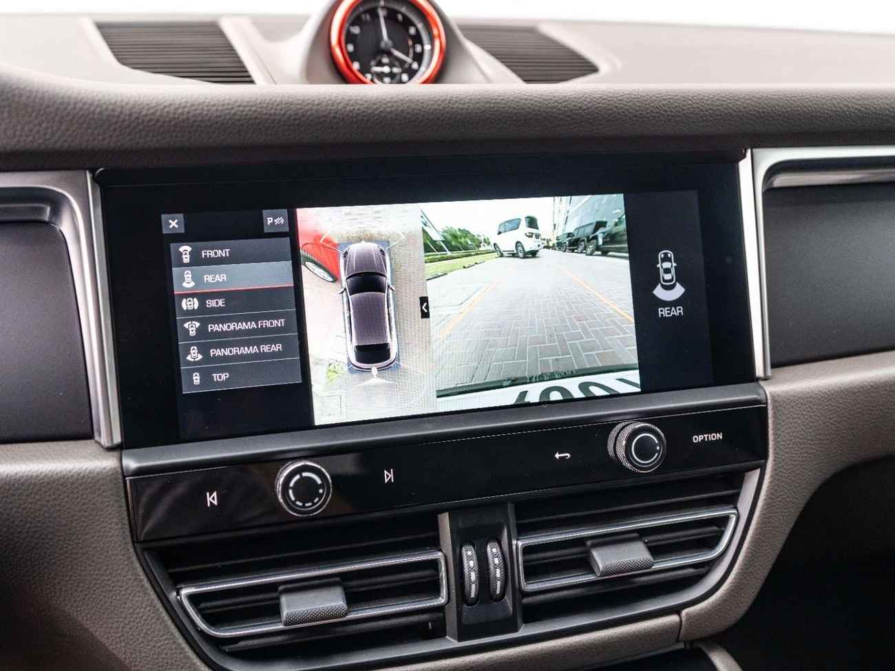 Porsche Macan Std 2.0L (252 HP)