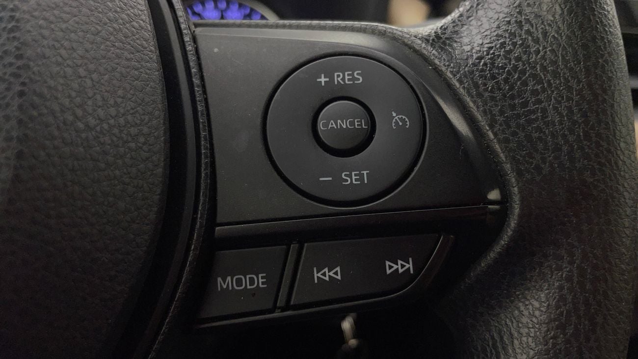 تويوتا راف ٤ EX 2.5 | بدون دفعة مقدمة | اختبار القيادة في المنزل