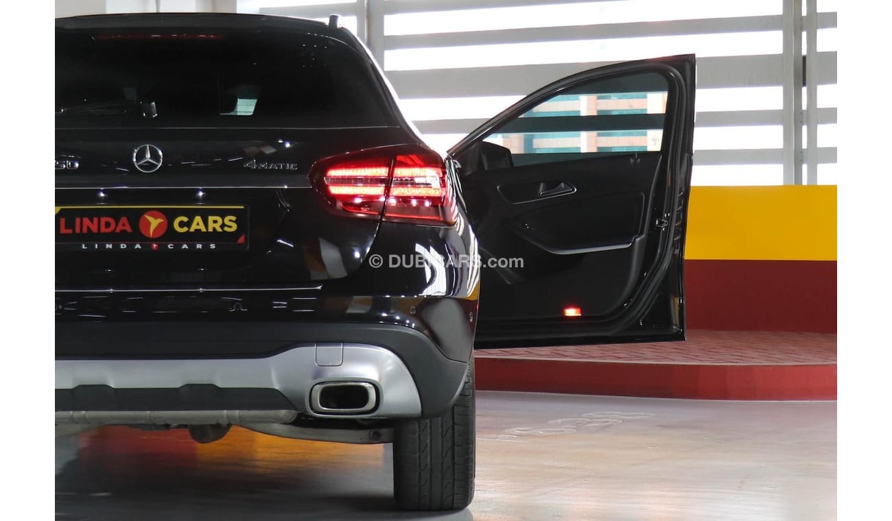 Mercedes-Benz GLA 250 X156