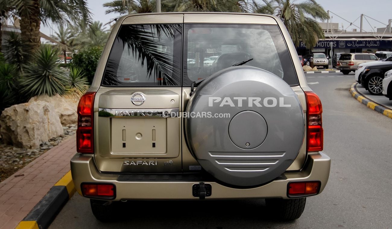Nissan Patrol Safari AT 4 Doors