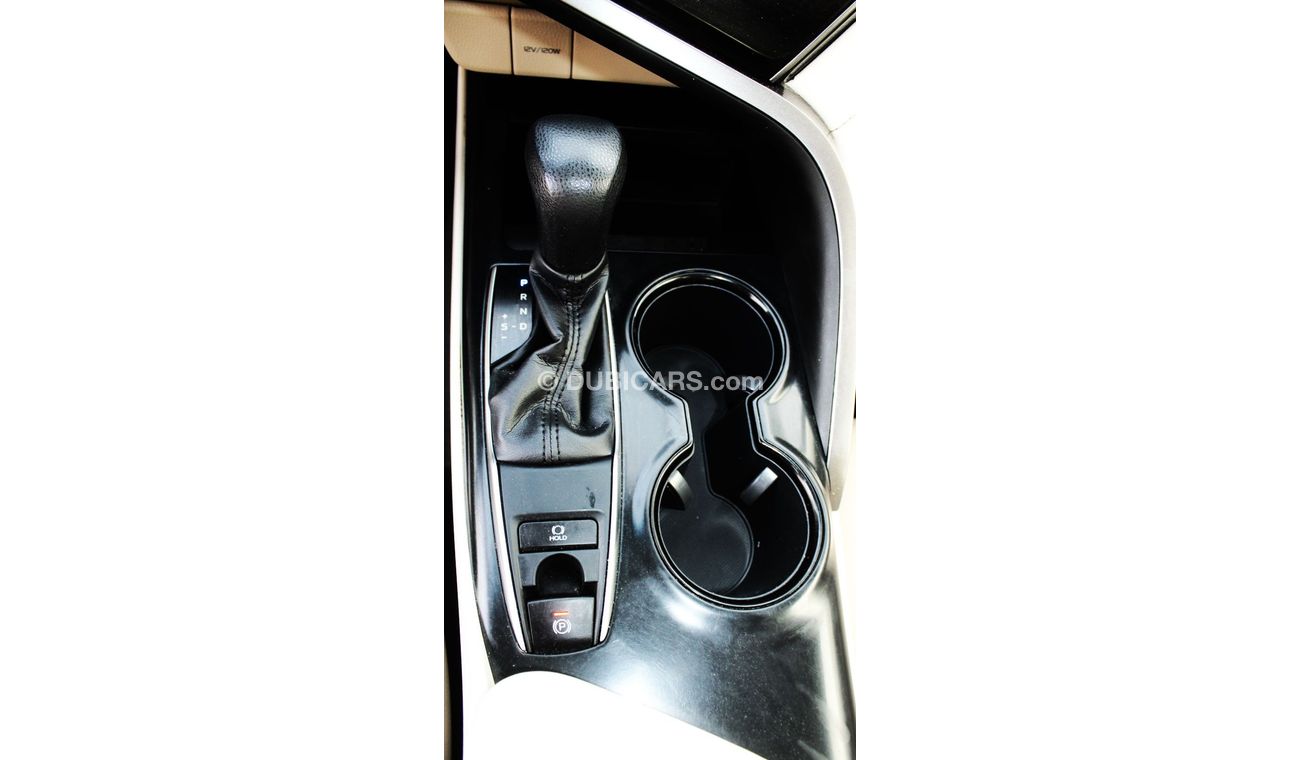 تويوتا كامري LE STD تويوتا كامري 2019 خليجي بحالة ممتازة