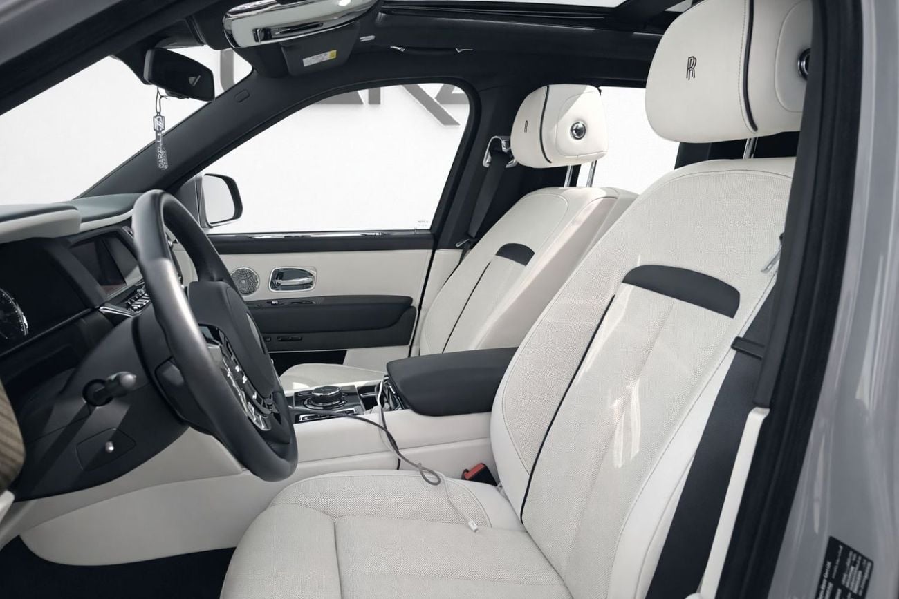 Rolls-Royce Cullinan Rolls-Royce Cullinan 2020 | GCC Specs | V12 Luxury SUV | Mint Condition