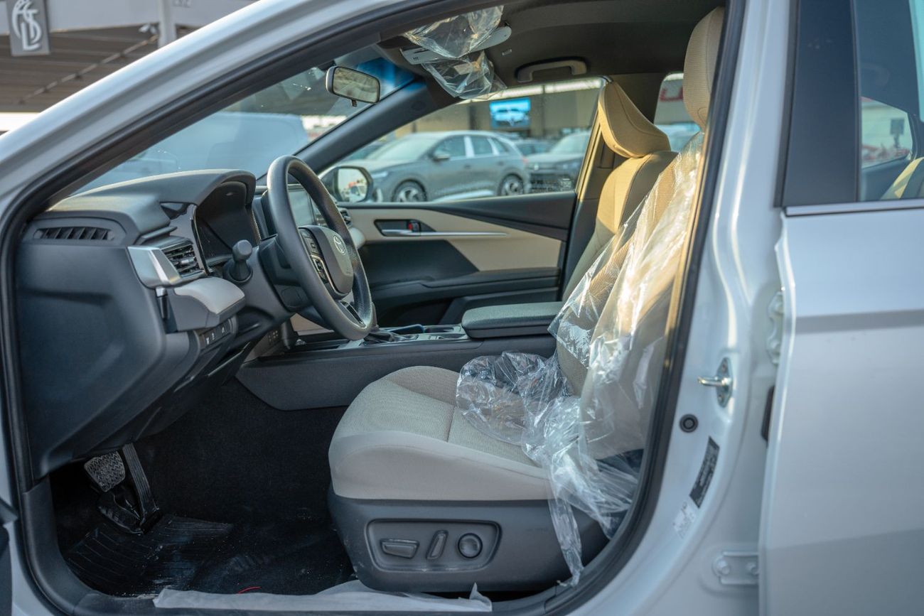 تويوتا كامري E 2.5L