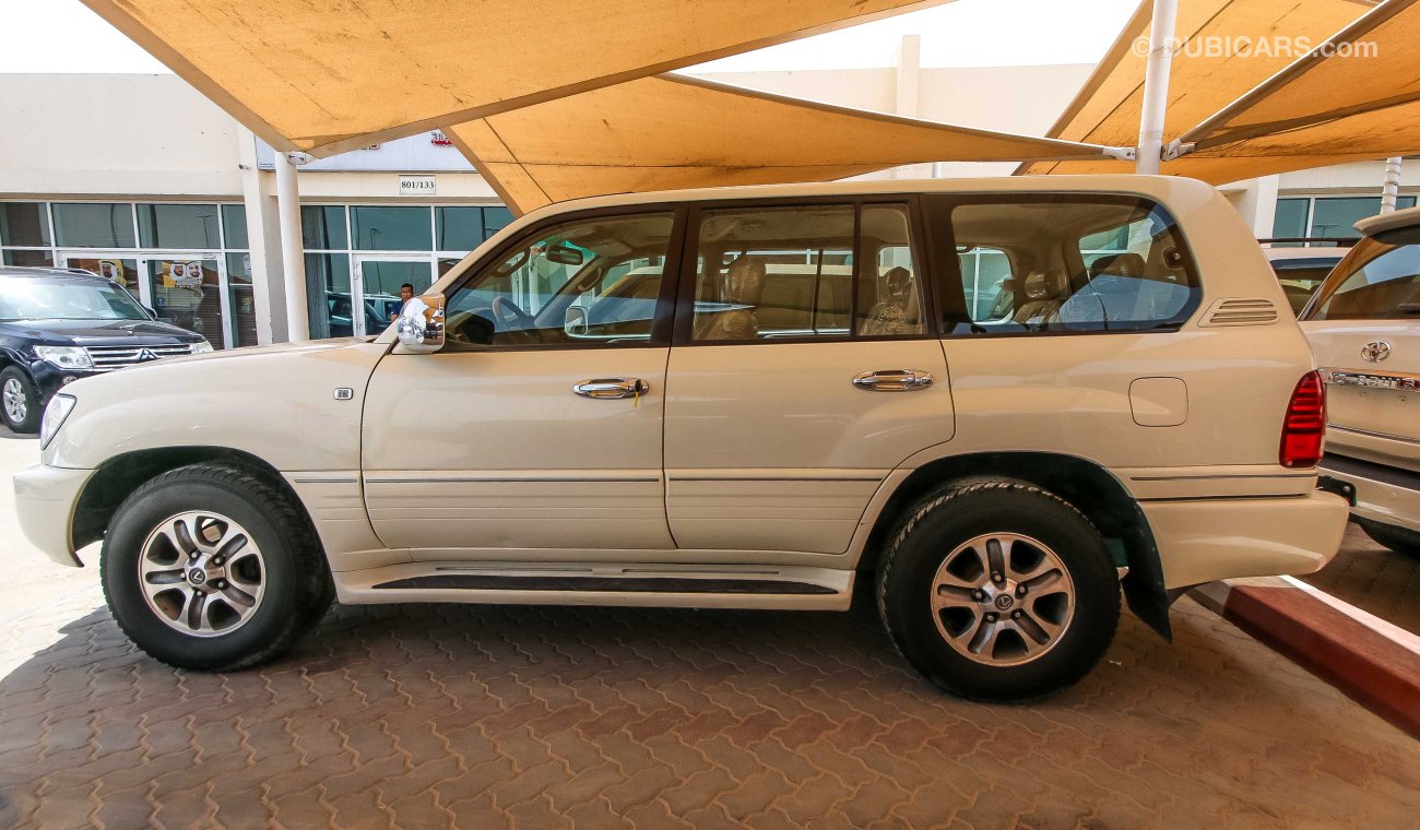 Lexus LX 470 V8