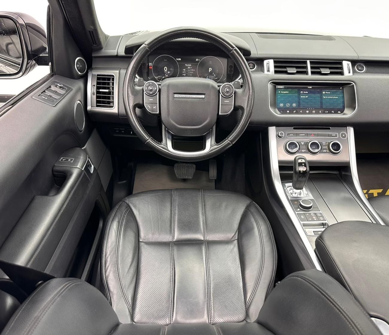 Land Rover Range Rover Sport HSE S 3.0L 2017 Range Rover Sport HSE, Full Service History, Excellent Condition, GCC