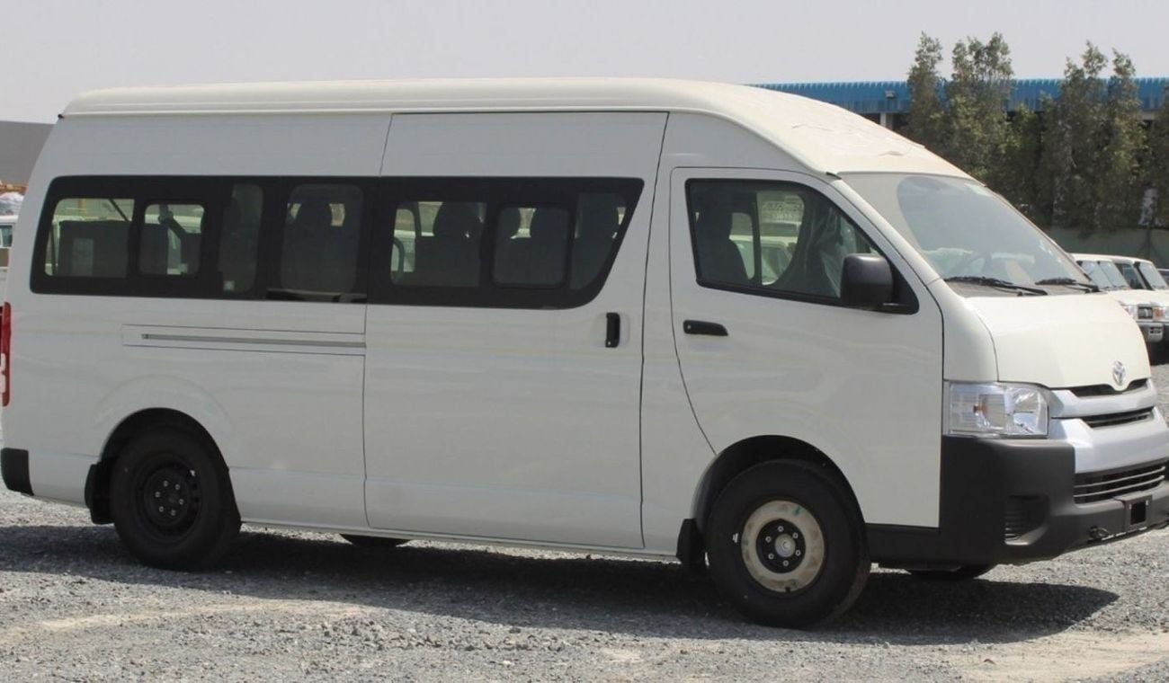 تويوتا هاياس DLS - STD ROOF HIACE 2.5L 15 SEATER AC H.ROOF