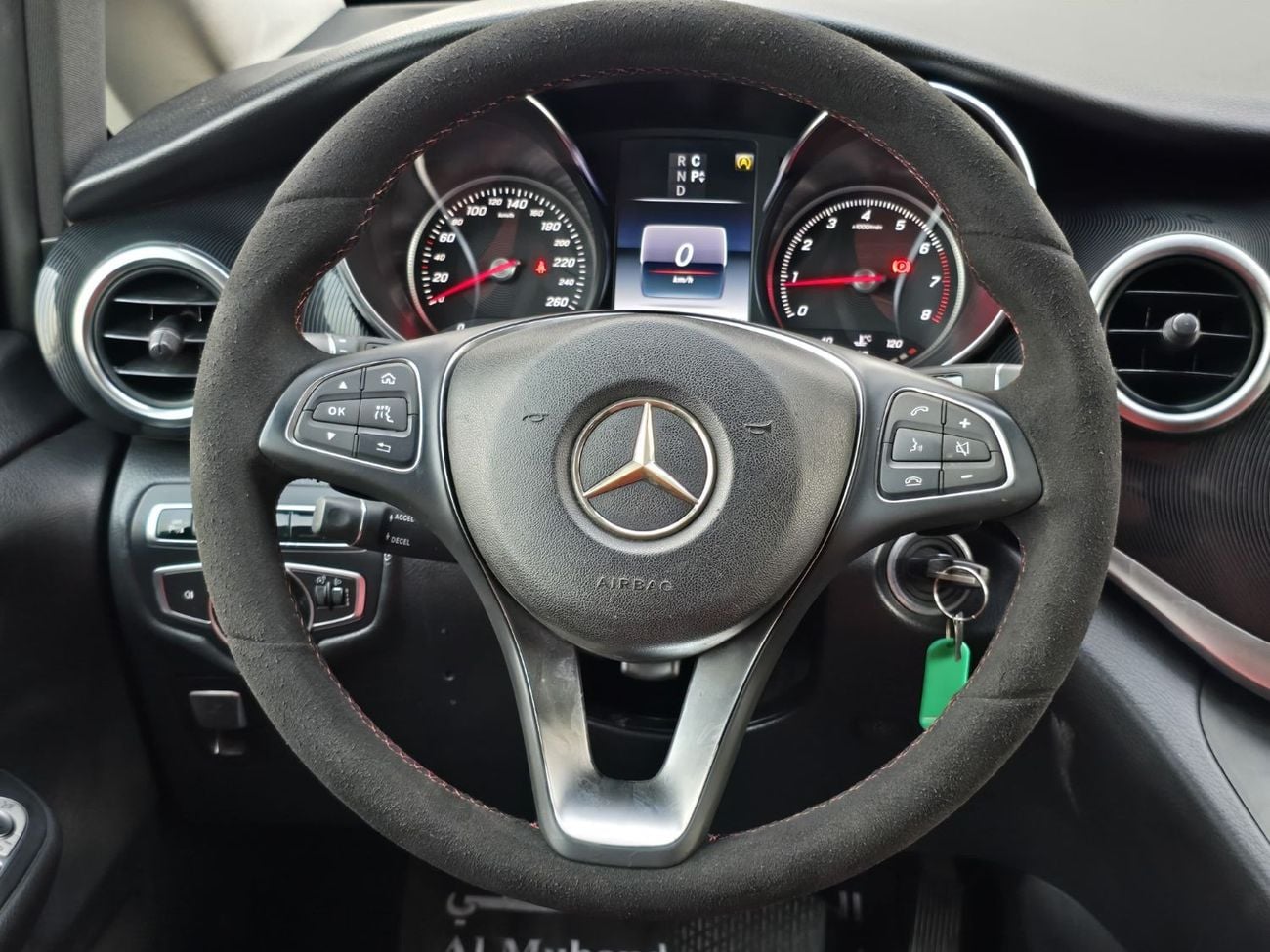 Mercedes Benz V 250 Avantgarde MERCEDES V-250 2016 GCC BODY KIT MAYBACH // PERFECT CONDITION
