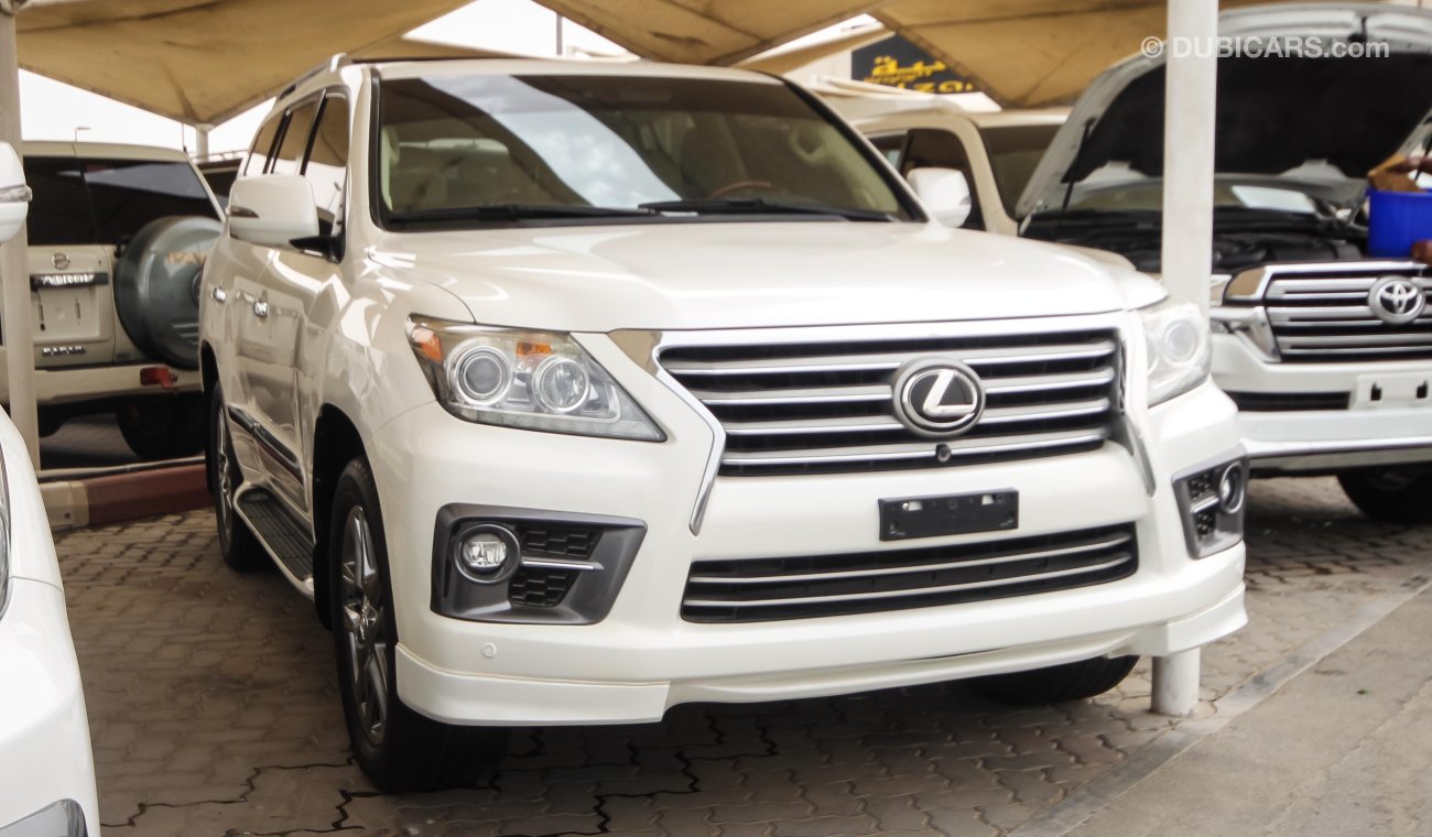 Lexus LX570