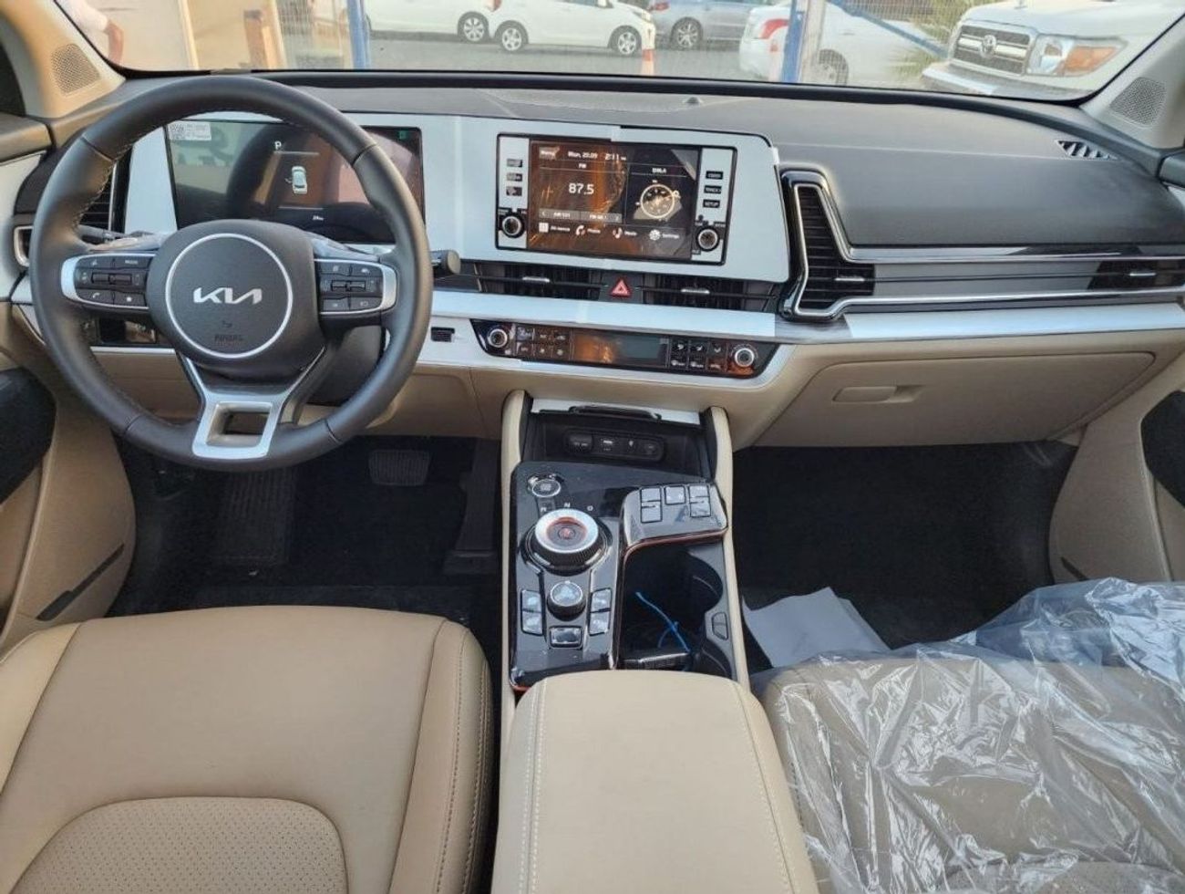 Kia Sportage KIA Sportage 1.6L SUV, FWD, 5Doors, Cruise Control, Panoramic Roof, Leather Seats, Rear Camera, 19in