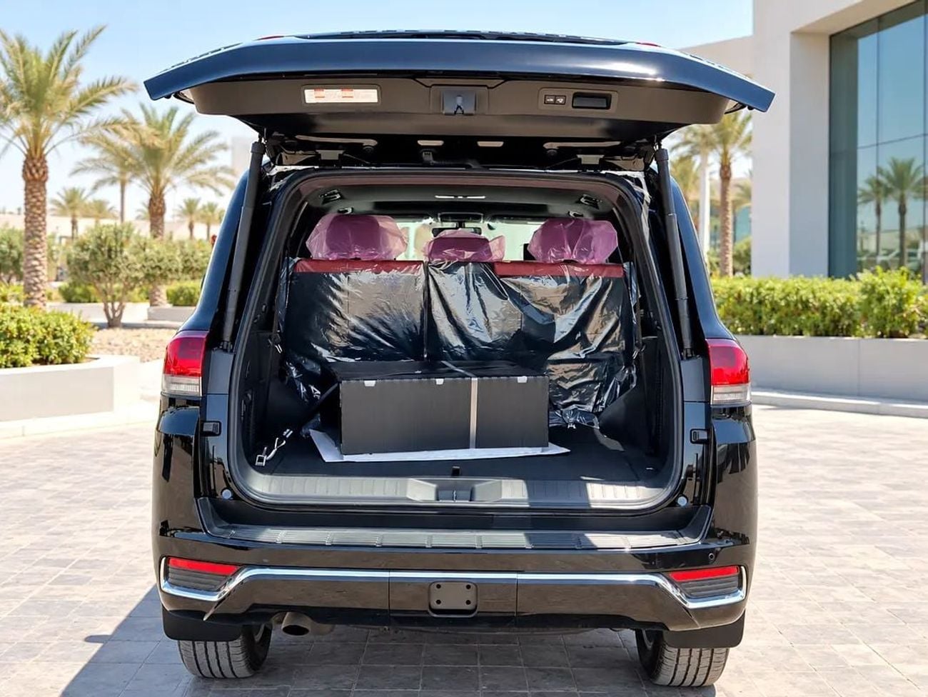 Toyota Land Cruiser VXR 2026 Toyota LC300 VXR | 3.5L Twin-Turbo Petrol | 7-Seater | Africa Export