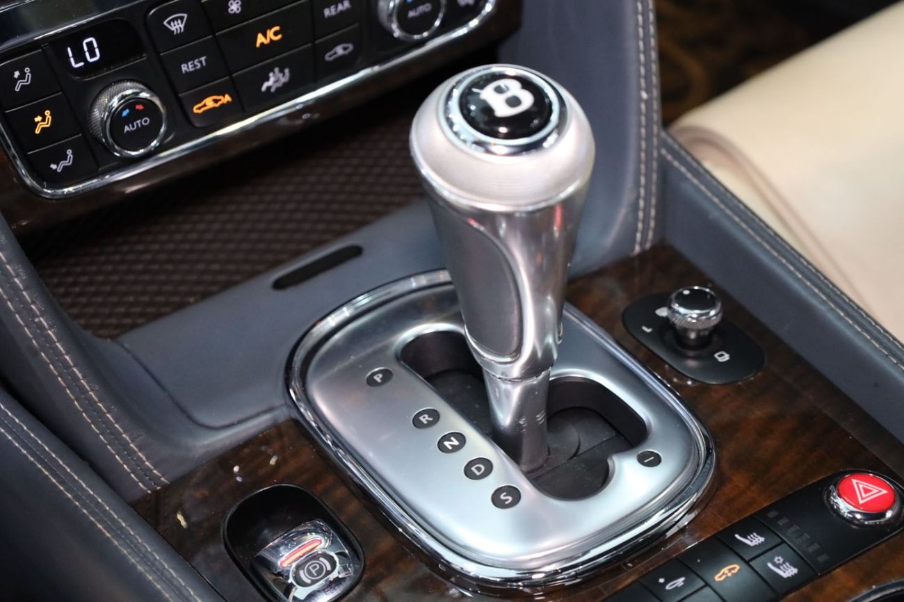 Bentley Continental GT V8 4.0L 2015 Bentley Continental GT V8