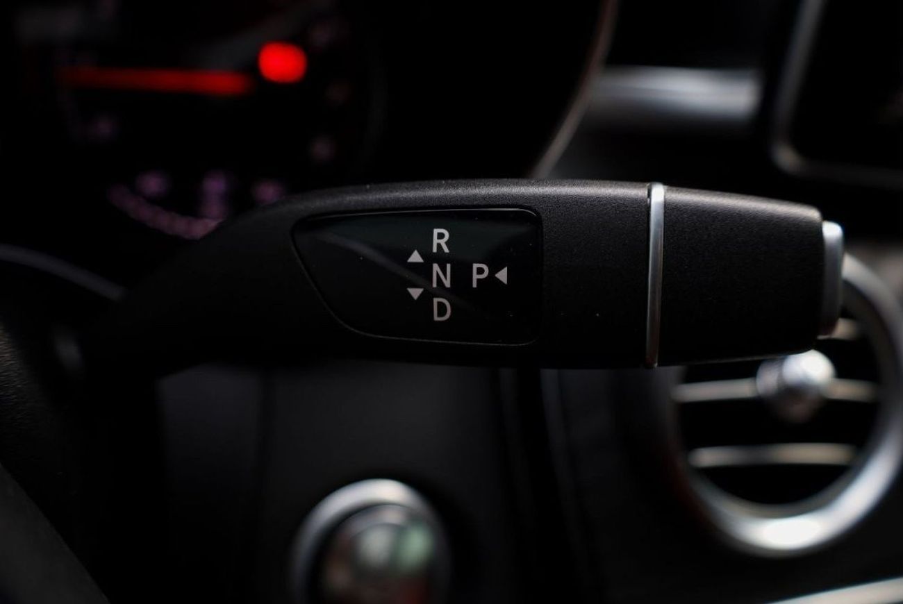 مرسيدس بنز C 200 كوبيه Mercedes-Benz C200 Coupe AMG Pack 2018 GCC under Warranty with Flexible Down-Payment.