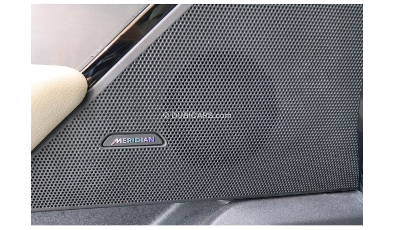 Land Rover Range Rover Velar P250 L560