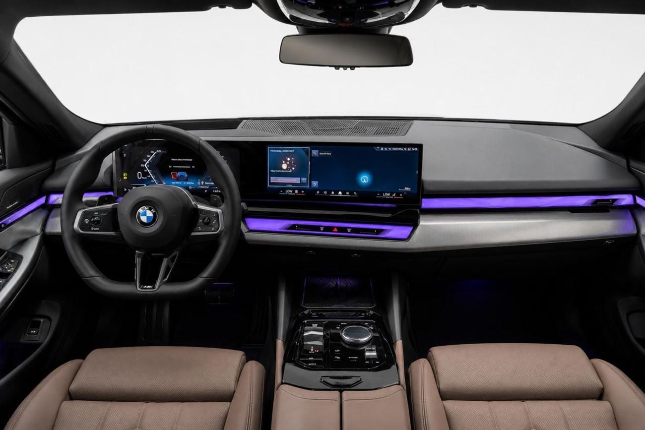 بي أم دبليو 520i 520I M SPORT TITANIUM