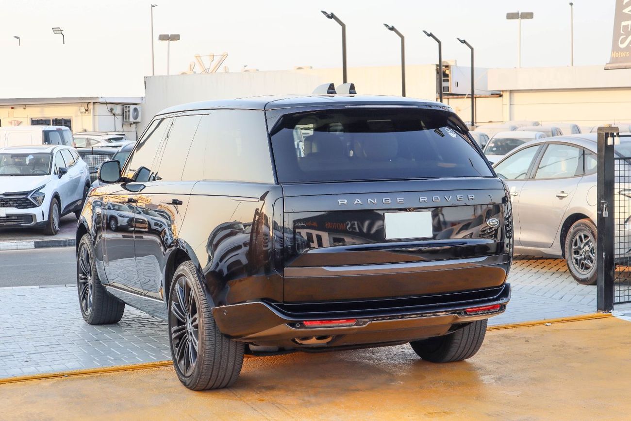 Land Rover Range Rover LWB Autobiography P400 3.0L LWB Autobiography P400 4.4L 2022 Land Rover Range Rover Autobiography 4.