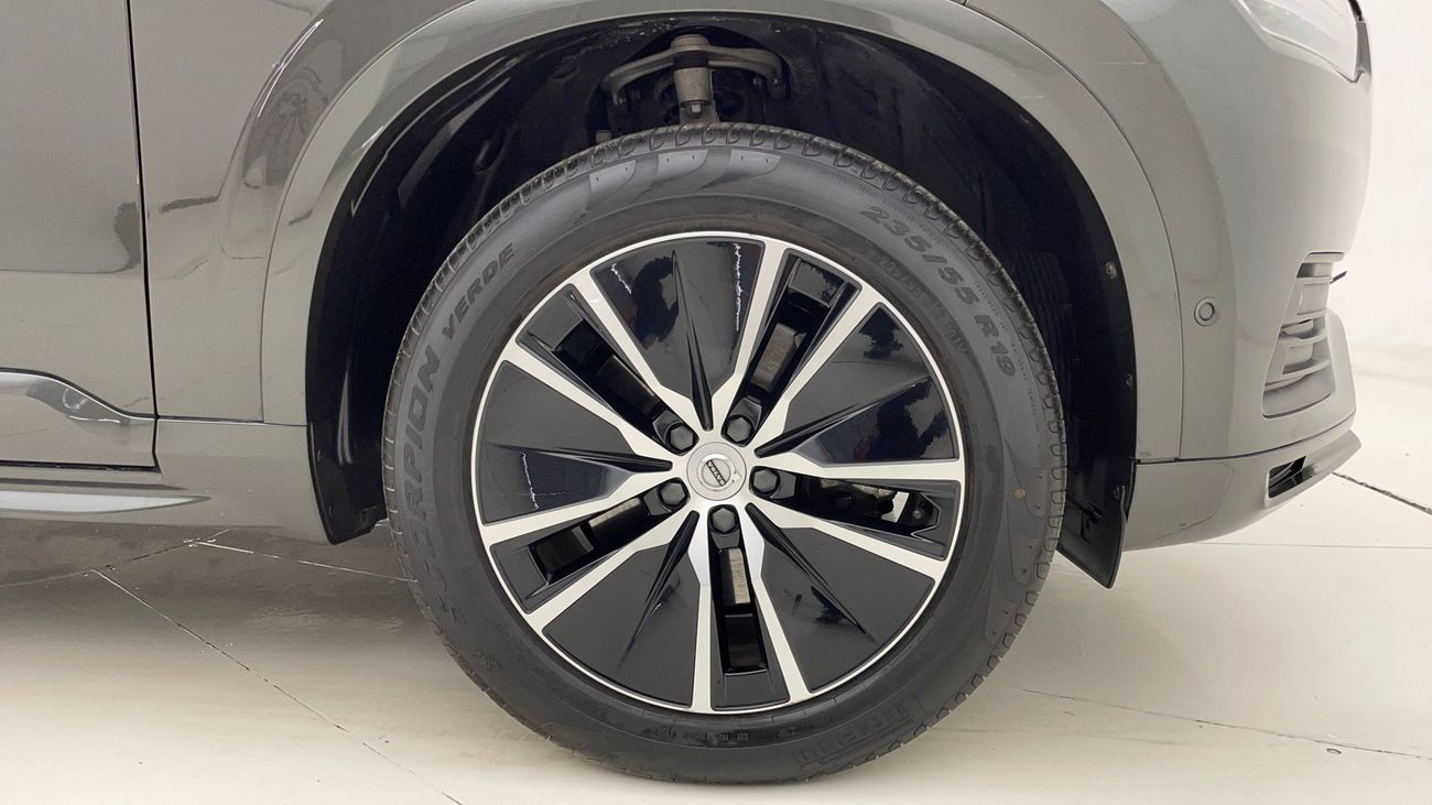 فولفو XC 90 B5 MOMENTUM 2 | بدون دفعة مقدمة | اختبار القيادة في المنزل