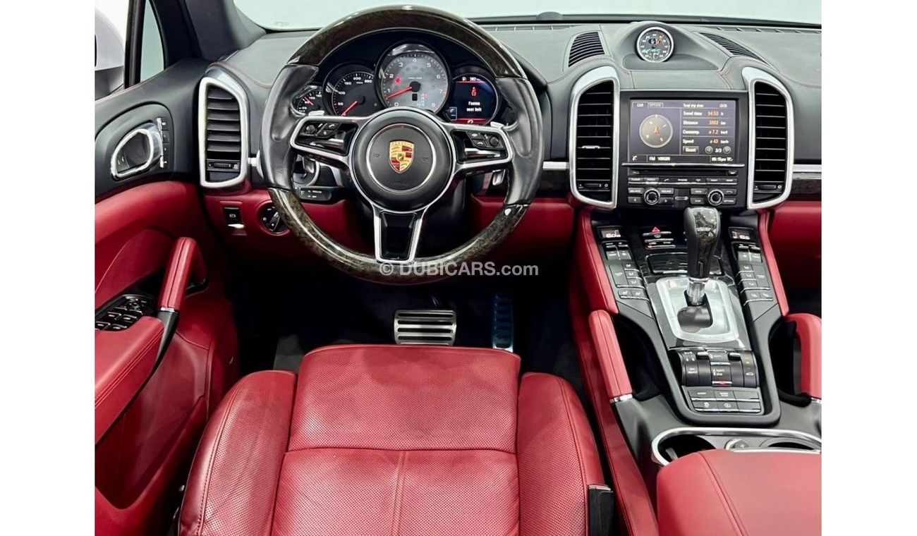 Porsche Cayenne IMMACULATE  condition 2015 Porsche Cayenne S, Full Service History-Warranty-GCC